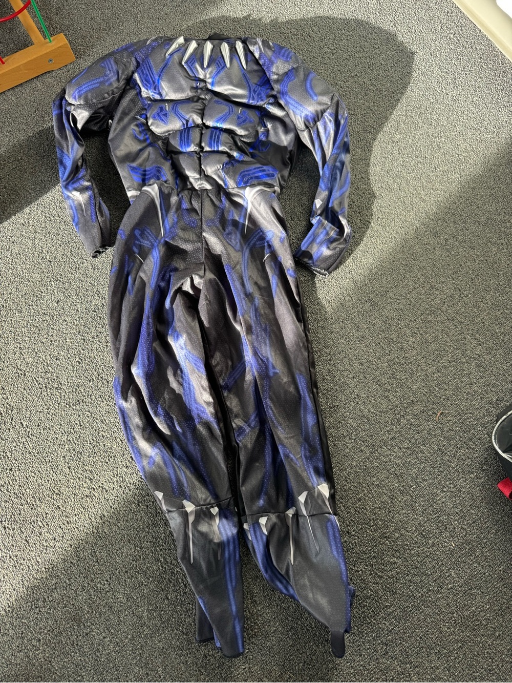 Black Panther costume size medium